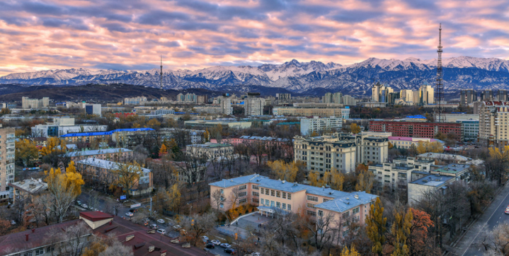 В Алматы более 18 тысяч малообеспеченных семей получат продуктовые наборы