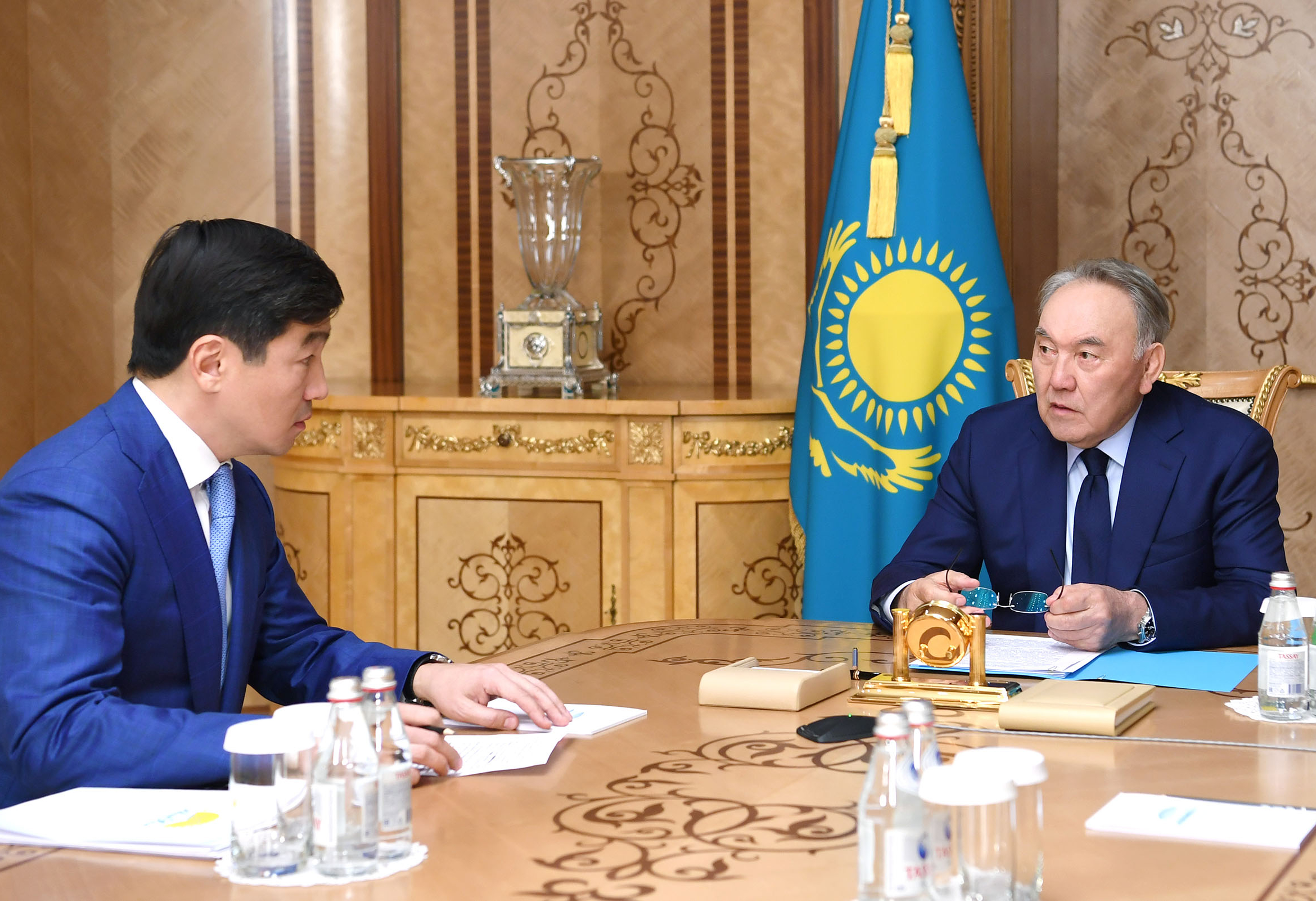 Нурсултан Назарбаев принял первого заместителя Председателя партии «Nur Otan» Бауыржана Байбек