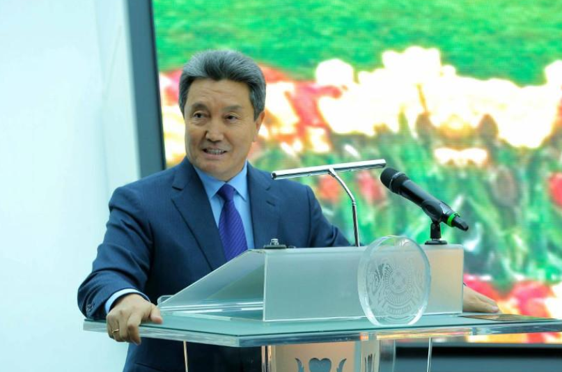 Почему казахстанцам повезло с Первым Президентом страны, объяснил Амерхан Рахимжанов