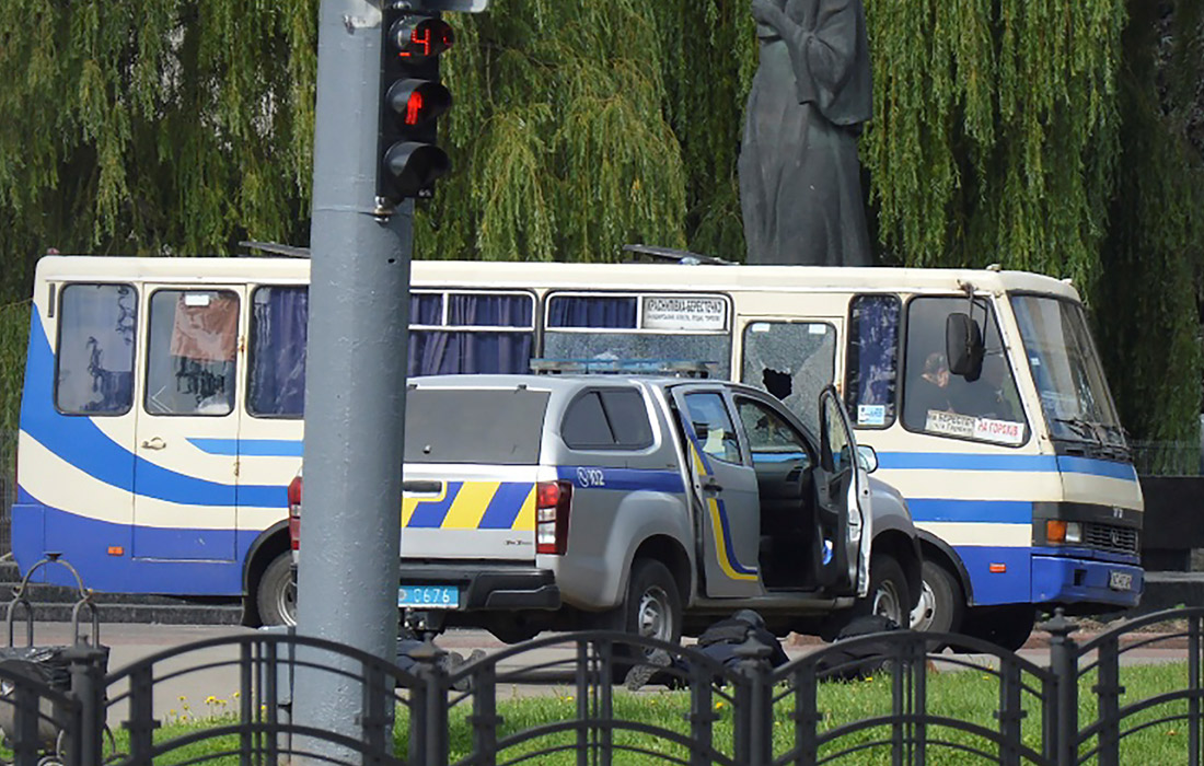 Возможный сообщник захватчика заложников в Луцке помогает следствию