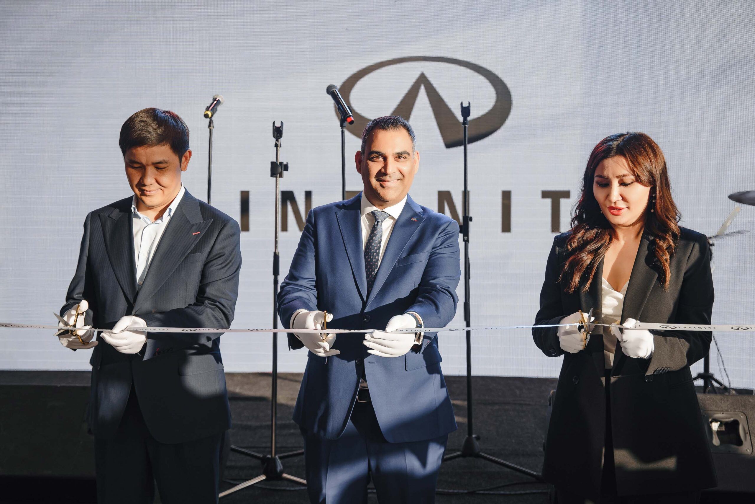 Первый официальный дилерский центр INFINITI открылся в столице (фото)