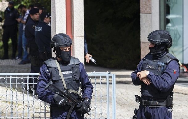 Нападение с ножом в Лиссабоне: есть жертвы