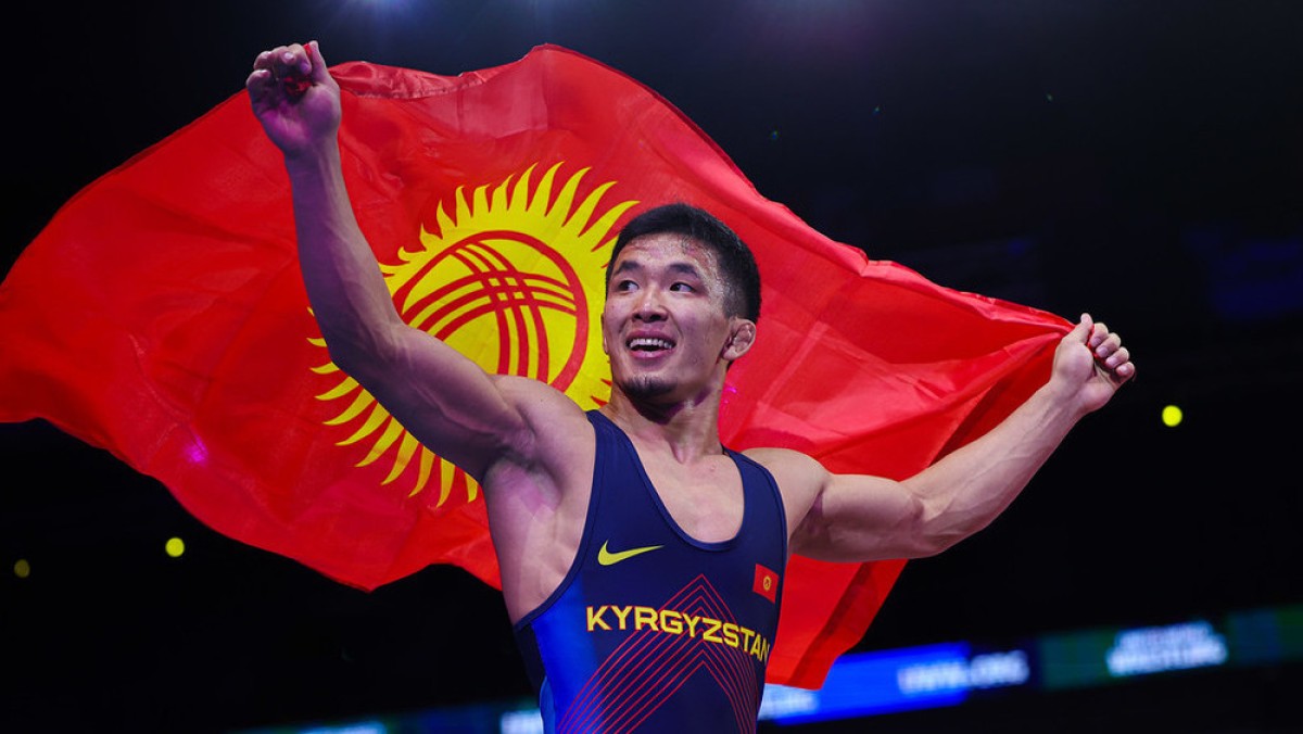 Кыргызские спортсмены отказываются выступать по новым флагом