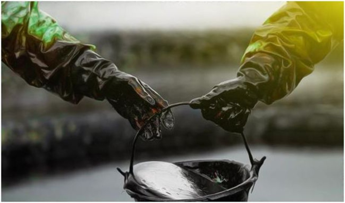 Стало известно как долго Казахстан может качать нефть