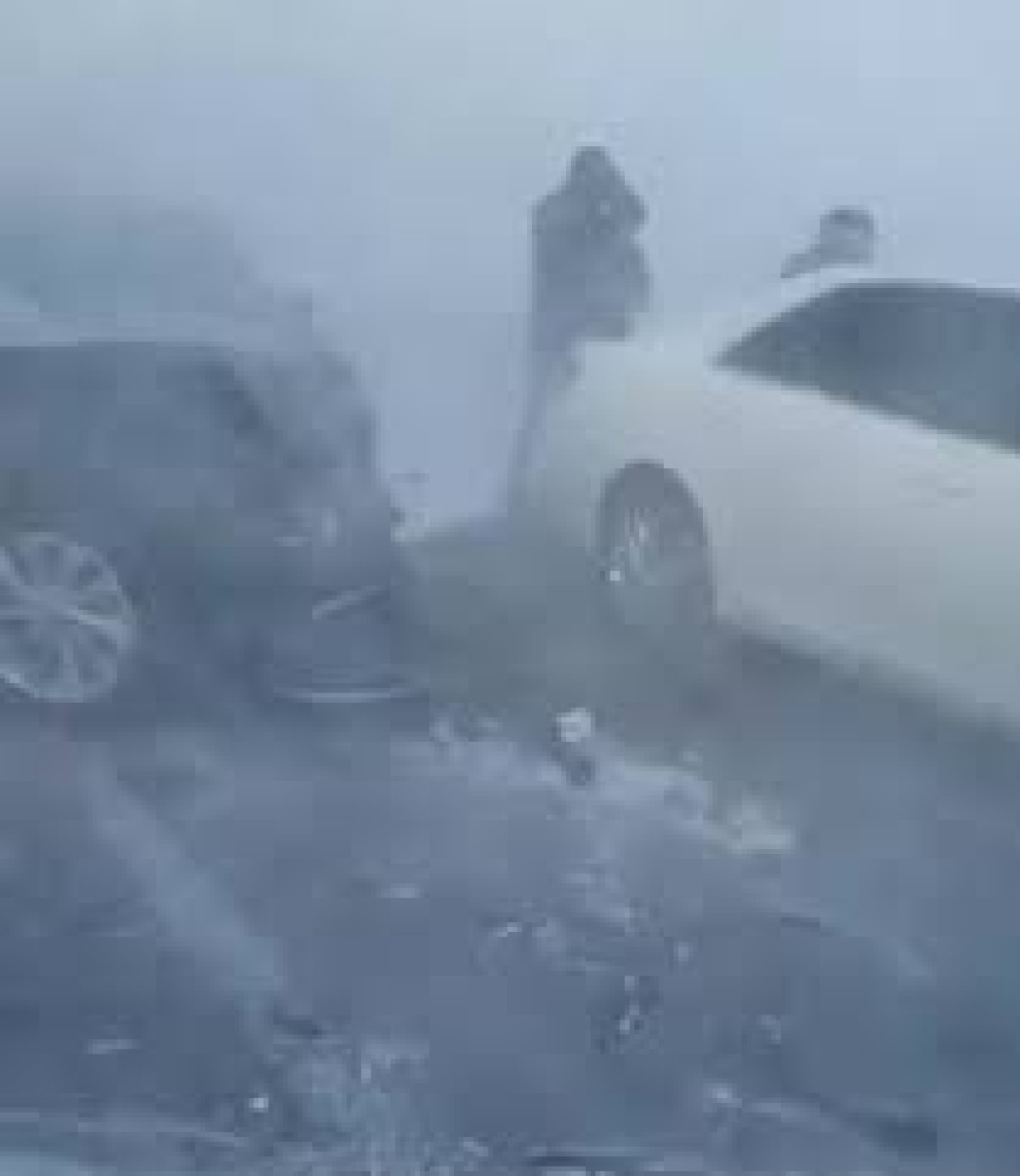 В Акмолинской области на шоссе столкнулись 15 автомобилей