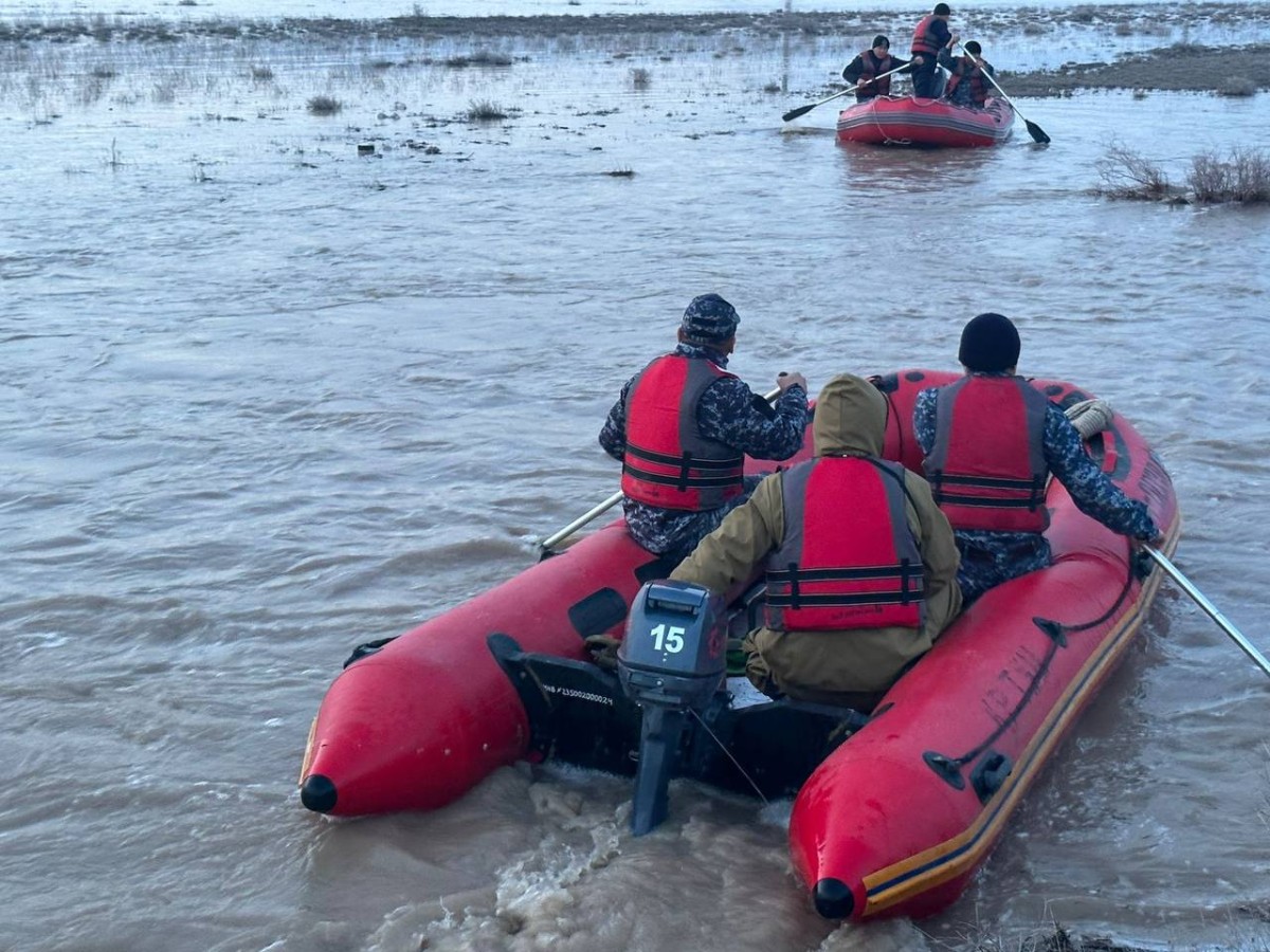 В Абайской области продолжаются поиски  трех пропавших на воде людей