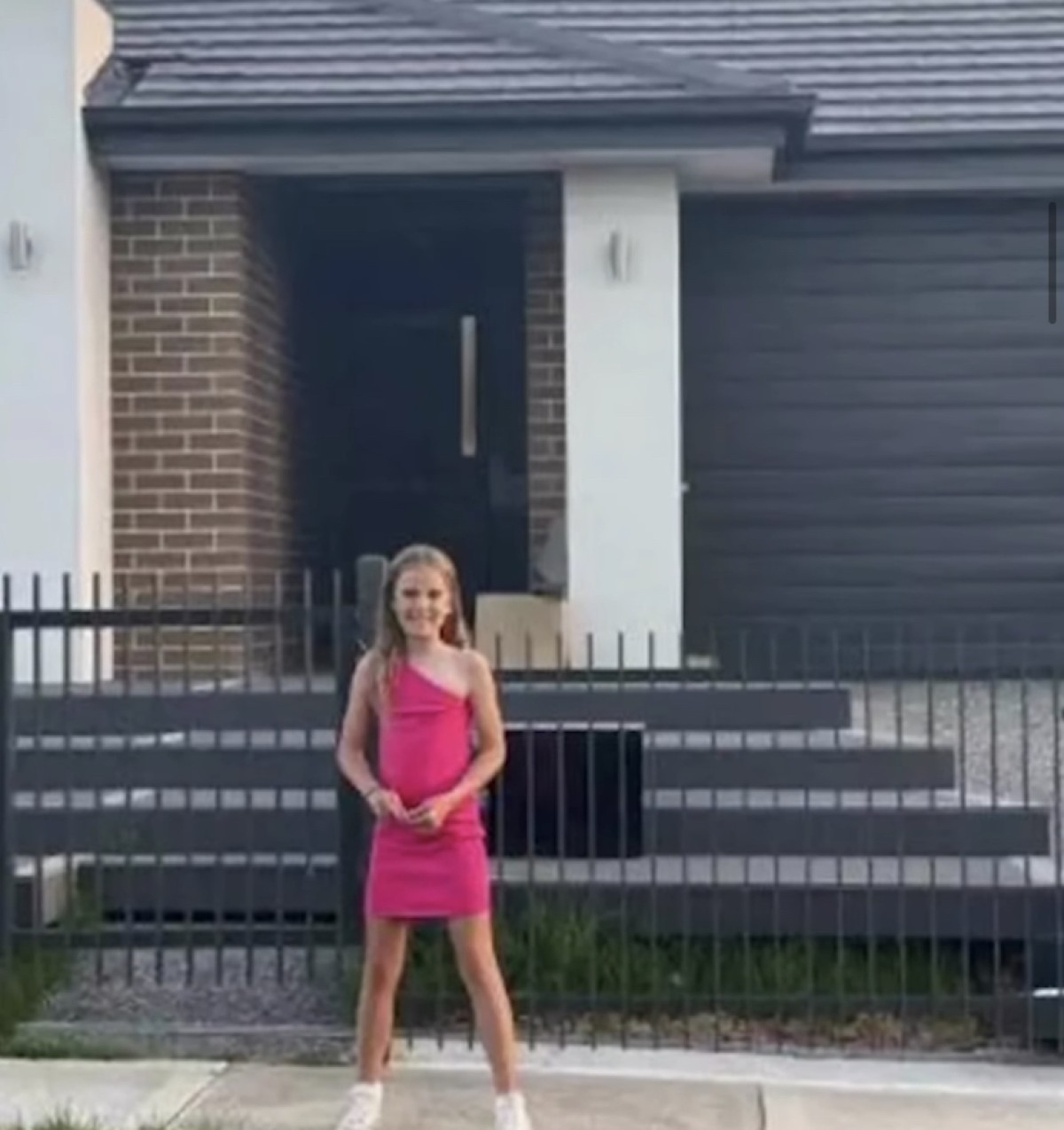 8-летняя девочка купила дом, собрав родительские деньги
