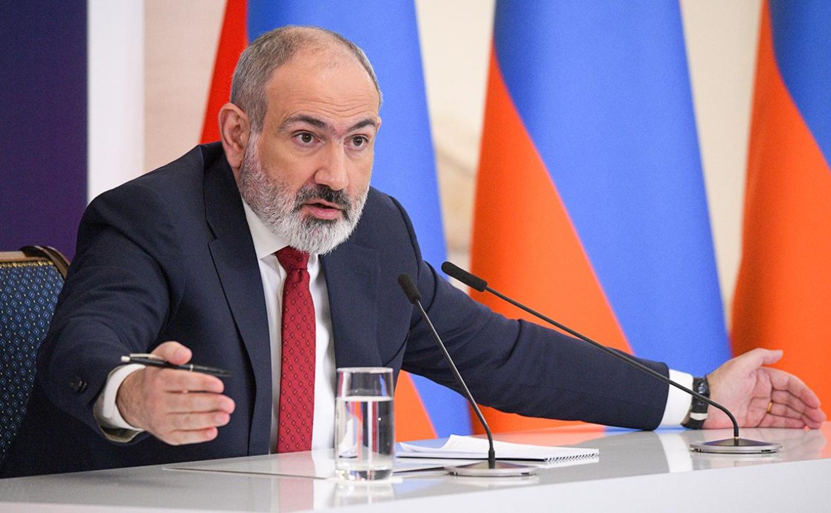 https://ru.newsroom.kz/82152/v-armenii-otmenyayut-pashonyana-protesty-protiv-premer-ministra