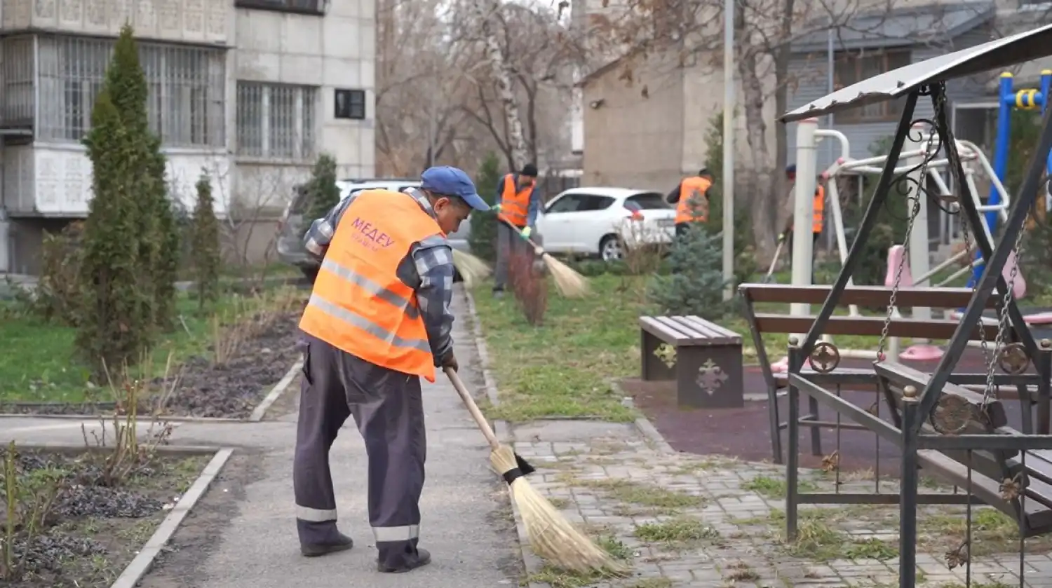 В Алматы будут штрафовать за плохую уборку