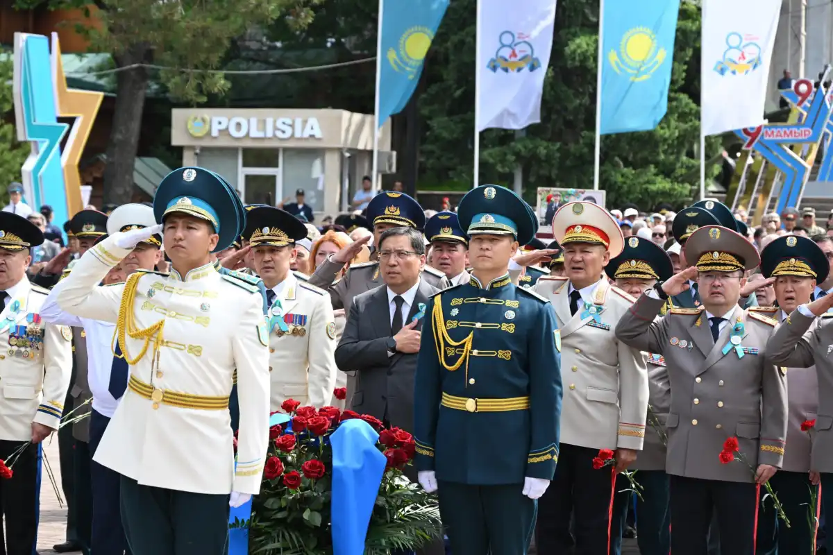 В Алматы отпраздновали 80-ю годовщину Победы в Великой Отечественной войне