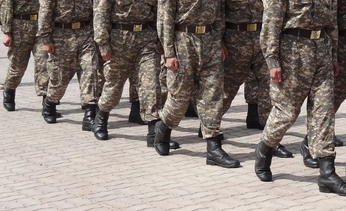 Солдат-срочник умер от менингита в области Абай