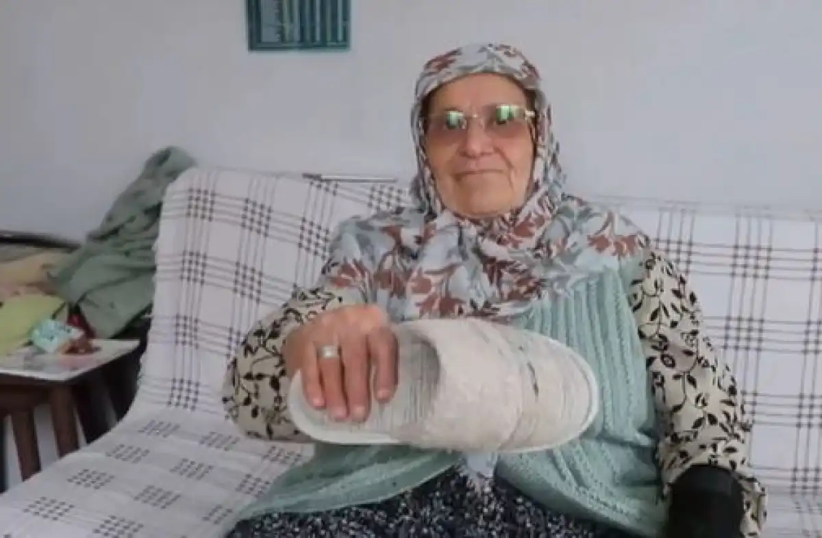 «Бабка с тапкой»: пенсионерку, ударившую внучку, приговорили к тюрьме