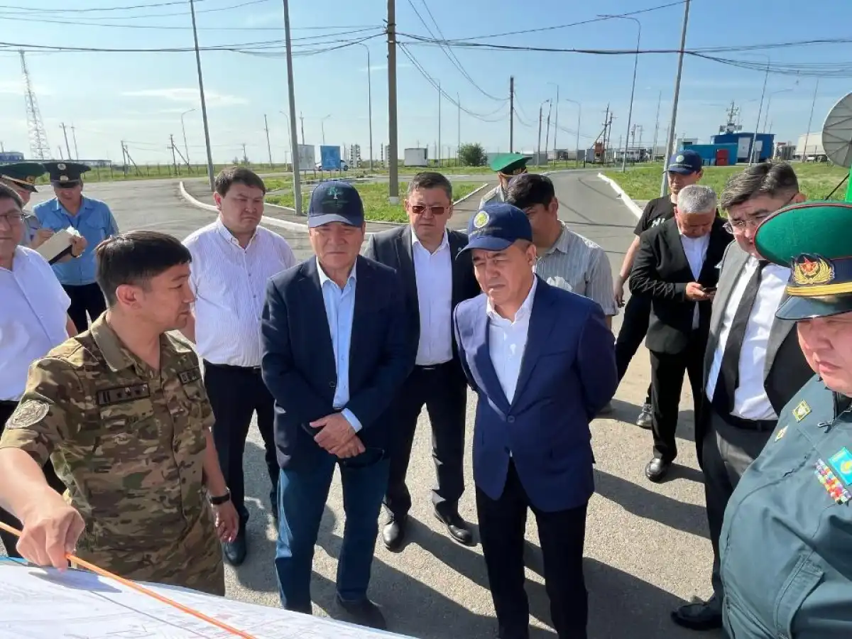 Аким ЗКО ознакомился с планами по реконструкции пограничного пункта «Сырым»