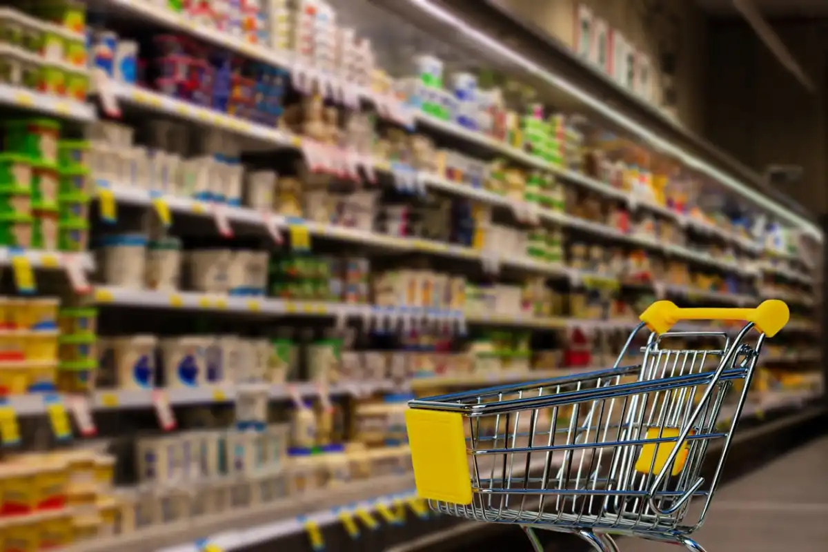 Какие продукты и услуги подорожали в Казахстане в июле