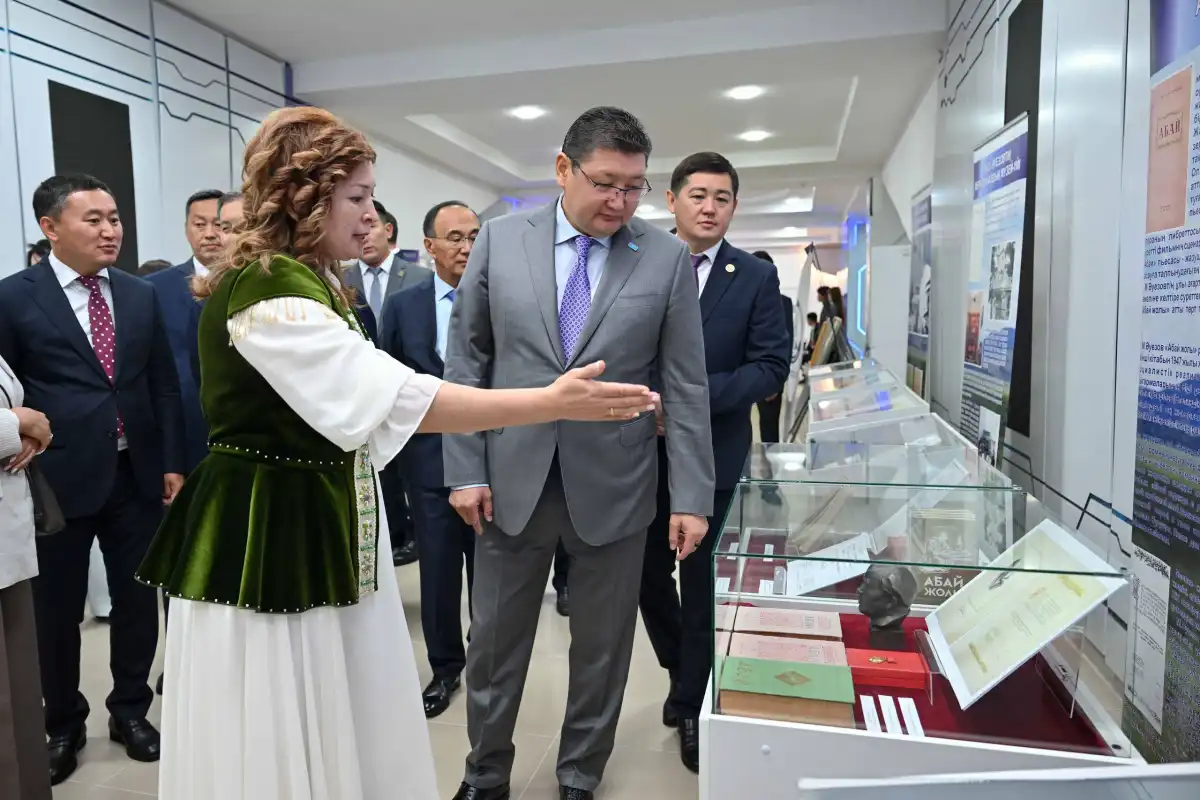 180- летие Абая Кунанбаева: В Семее проходит международная научно-практическая конференция
