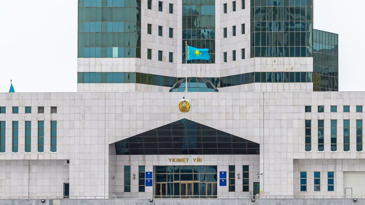 Послание Президента-2024: как ведется модернизация автодорог, строительство аэропортов...