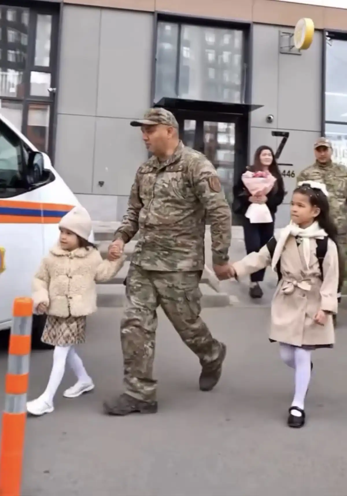 Дочь героя-пожарного Аскара Забикулина пошла в первый класс