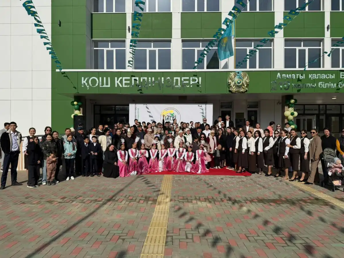 В Алматы ко Дню Республики открыли четыре новые школы