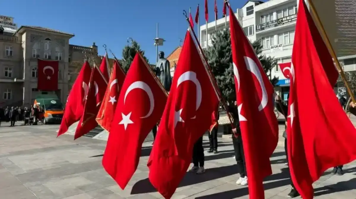 В Турции отмечают 102-летие Республики