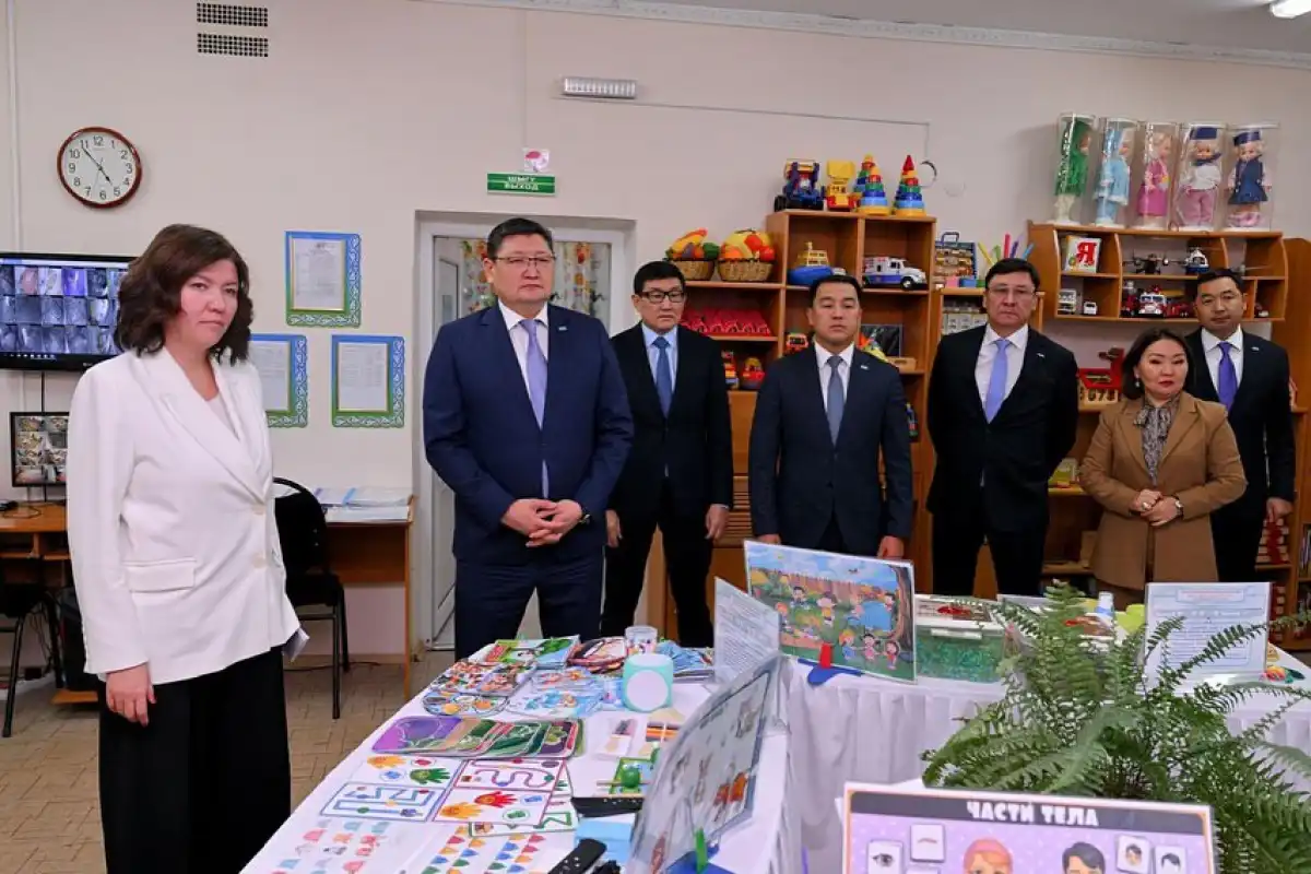 От Башкуля до Аягоза — министр увидела, как развивается школа будущего
