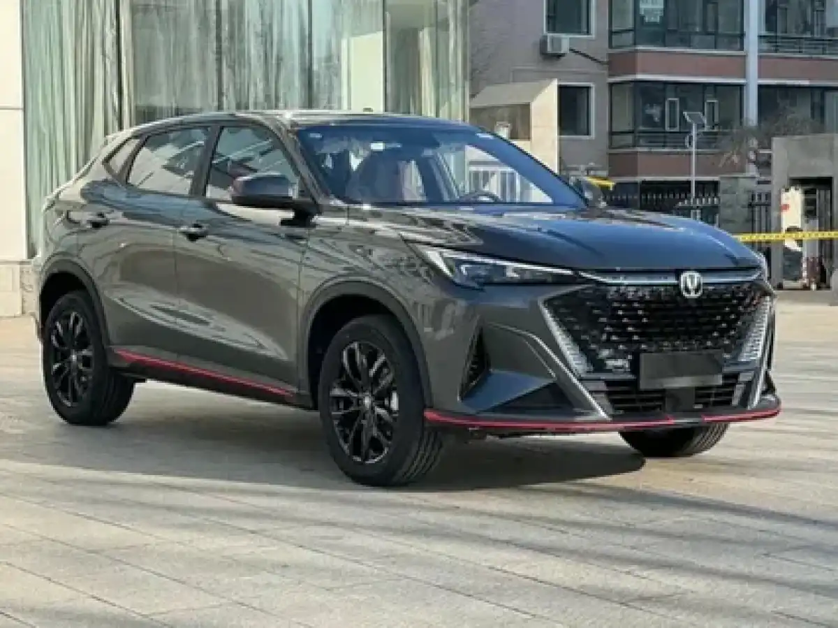 Арест автомобиля Бажкеновой: почему это не давление, а исполнение закона