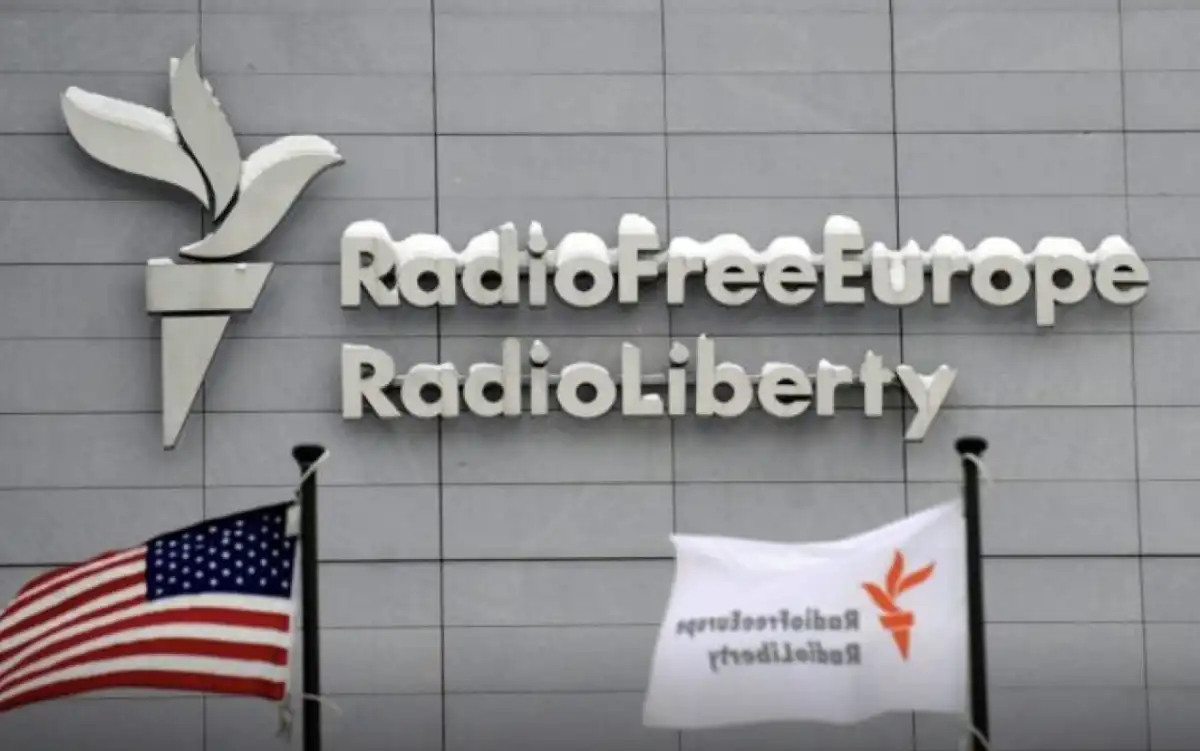 Виноваты ли США? Венгерская служба Radio Free Europe прекратила работу