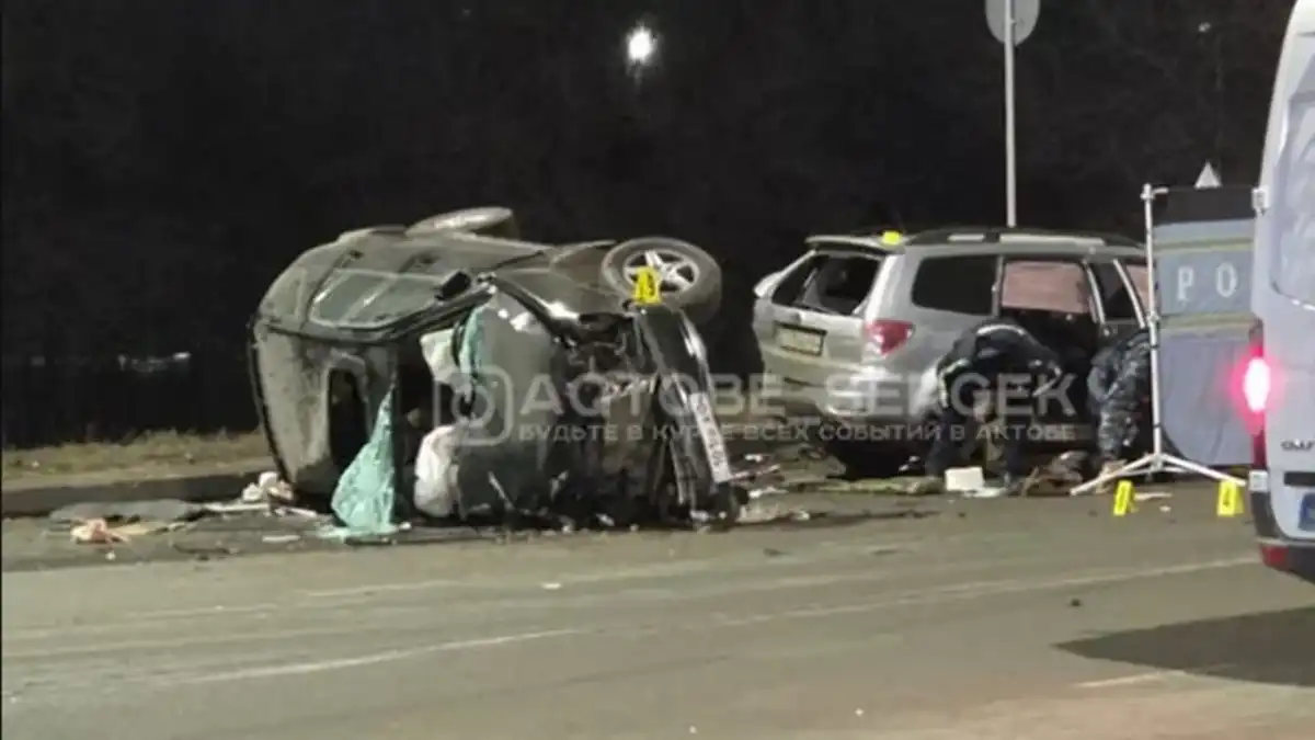 Крупная авария на мосту в Актобе: два человека погибли