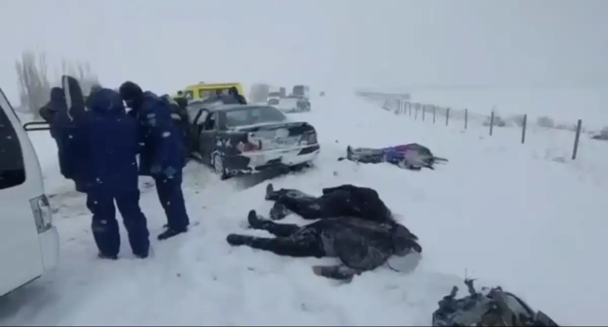 Метель и гололёд привели к смертельному ДТП в Жетысу