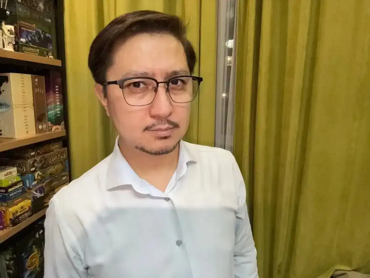 В Астане задержан главный редактор агентства KazTAG Әмір Қасенов