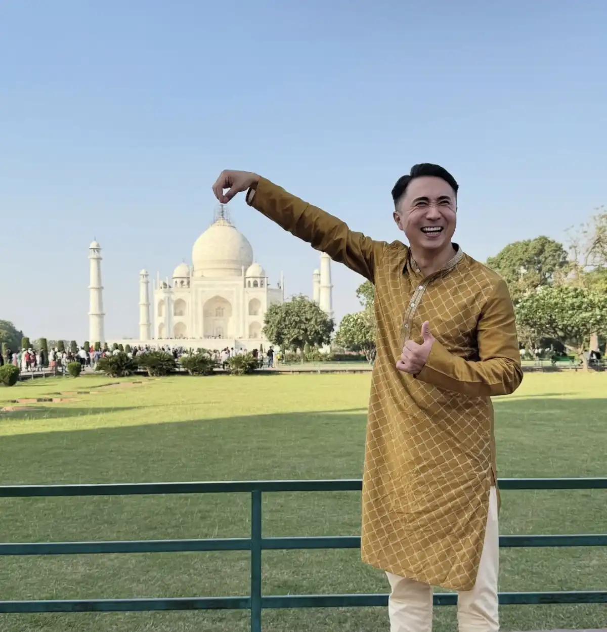 Популярного казахстанского блогера разыскивают правоохранительные органы