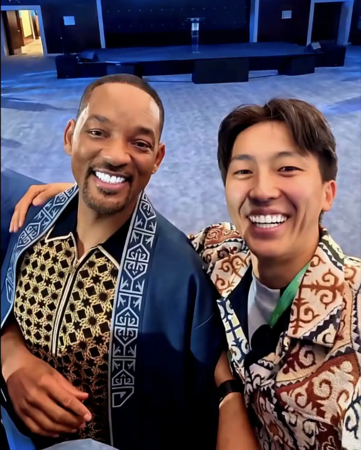 Казахстанский чапан на мировой сцене: как национальная традиция оказалась в центре внимания в Дубае