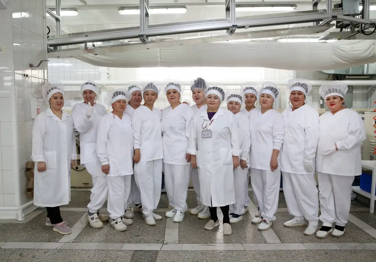 Сотрудники ЛОТТЕ Рахат высказались в поддержку референдума