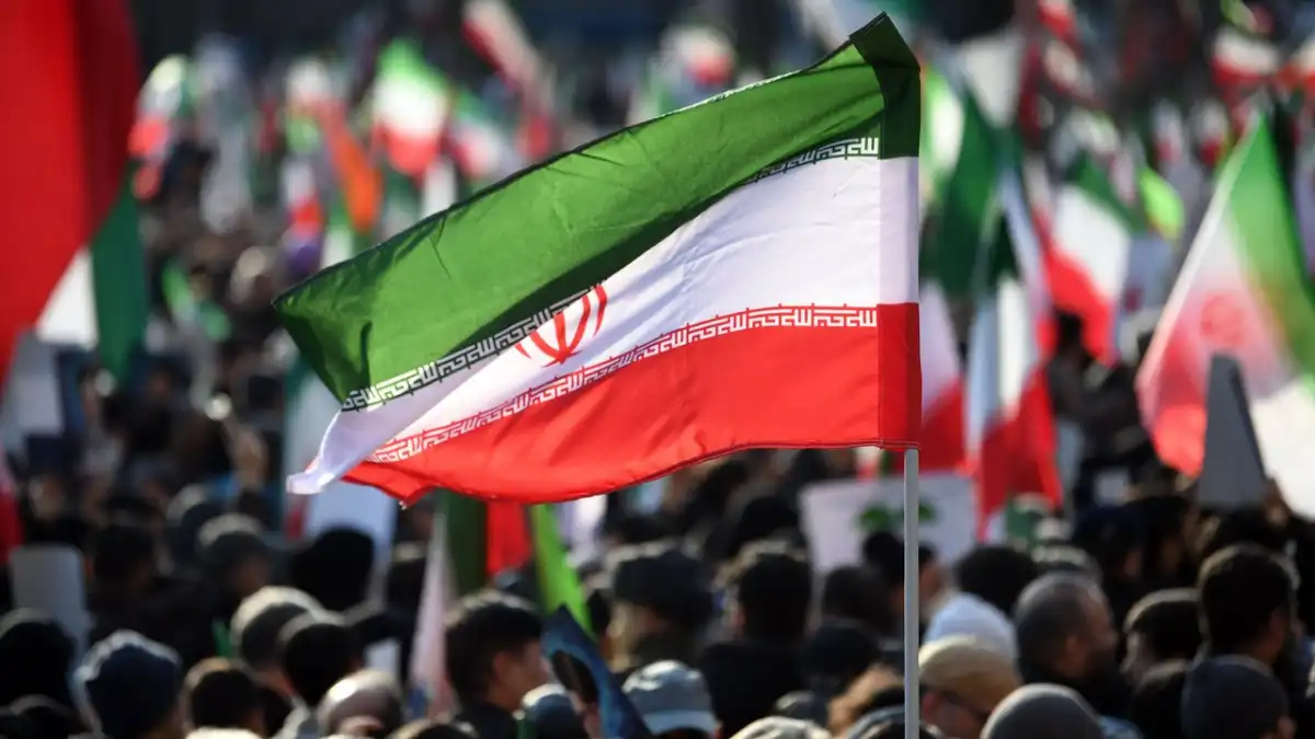 Политическая система Ирана: между республикой и теократией