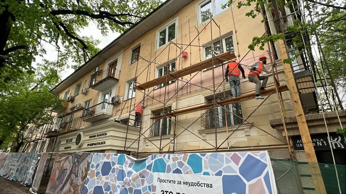 В Алматы обновят фасады домов 1950-х годов