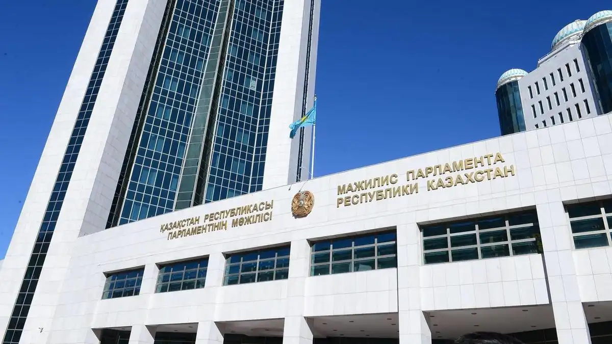 Мажилис рассмотрит пакет законопроектов по экологии, образованию и цифровизации