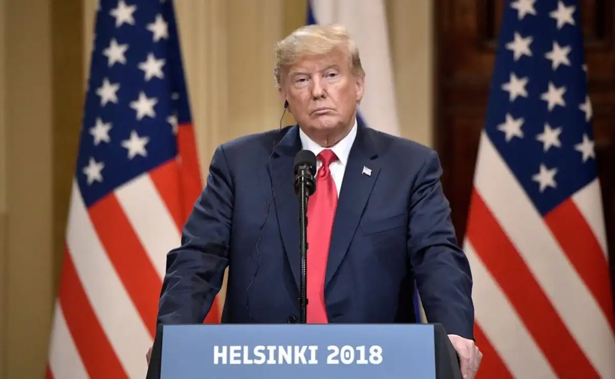 Трамп приостановил введение 50% пошлин на товары из Канады