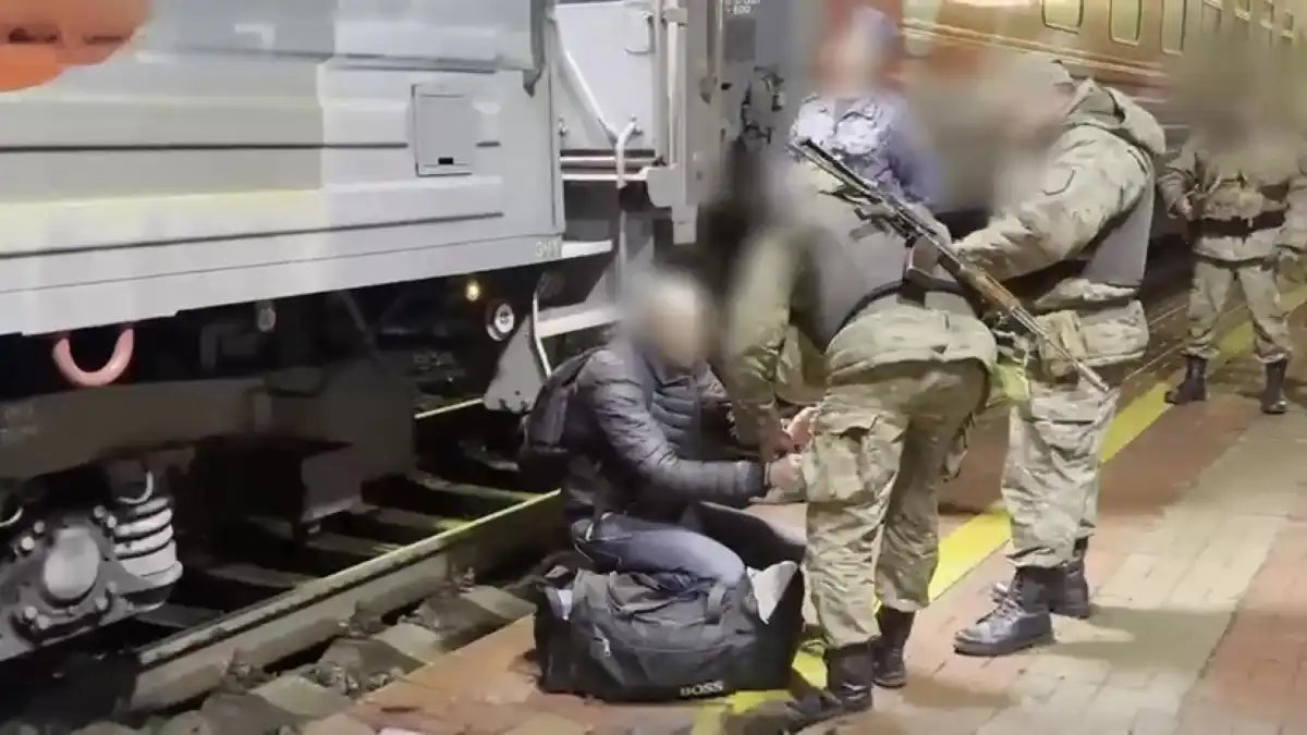 Подозреваемого по делу о психотропных веществах экстрадировали из России в Казахстан