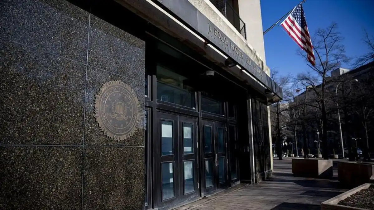 FBI қызметкерлерінің жеке деректері ұрланды, агенттер алаңдаулы