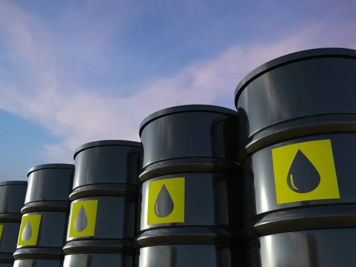 Нефтепродукты на 45 млрд тенге незаконно вывезли из Казахстана